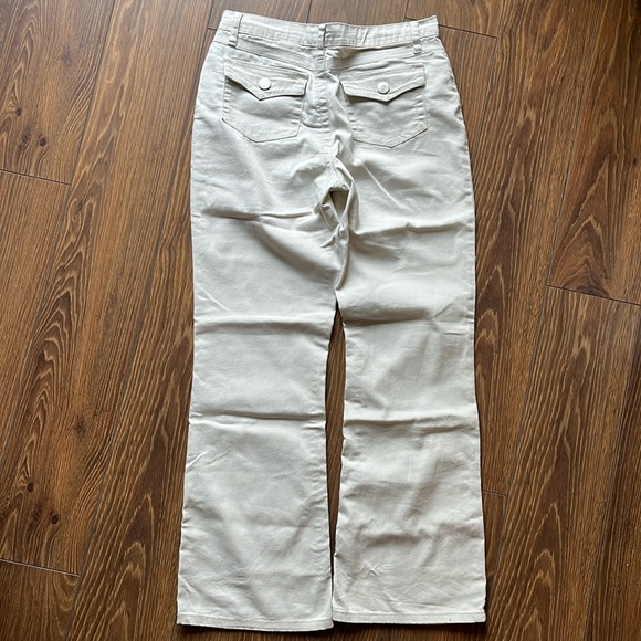 Zana Di Stretch Mid-Rise Flare Vintage Jeans - Off-White - Picture 3 of 11